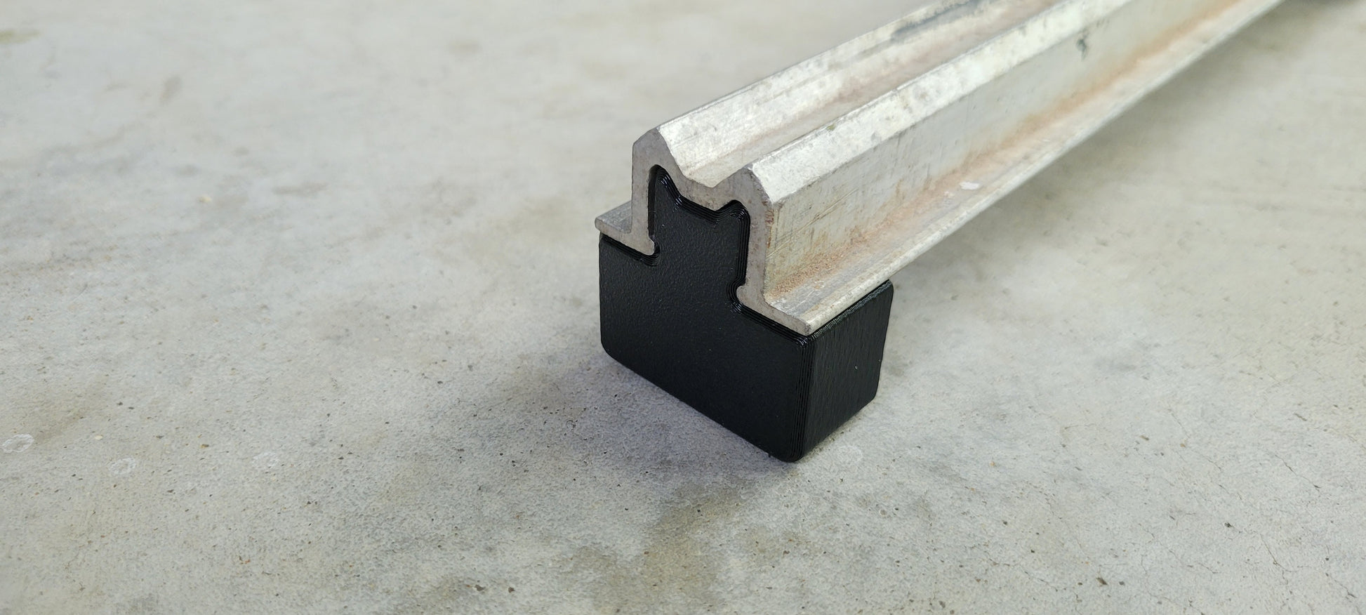 Bunting Slider Feet