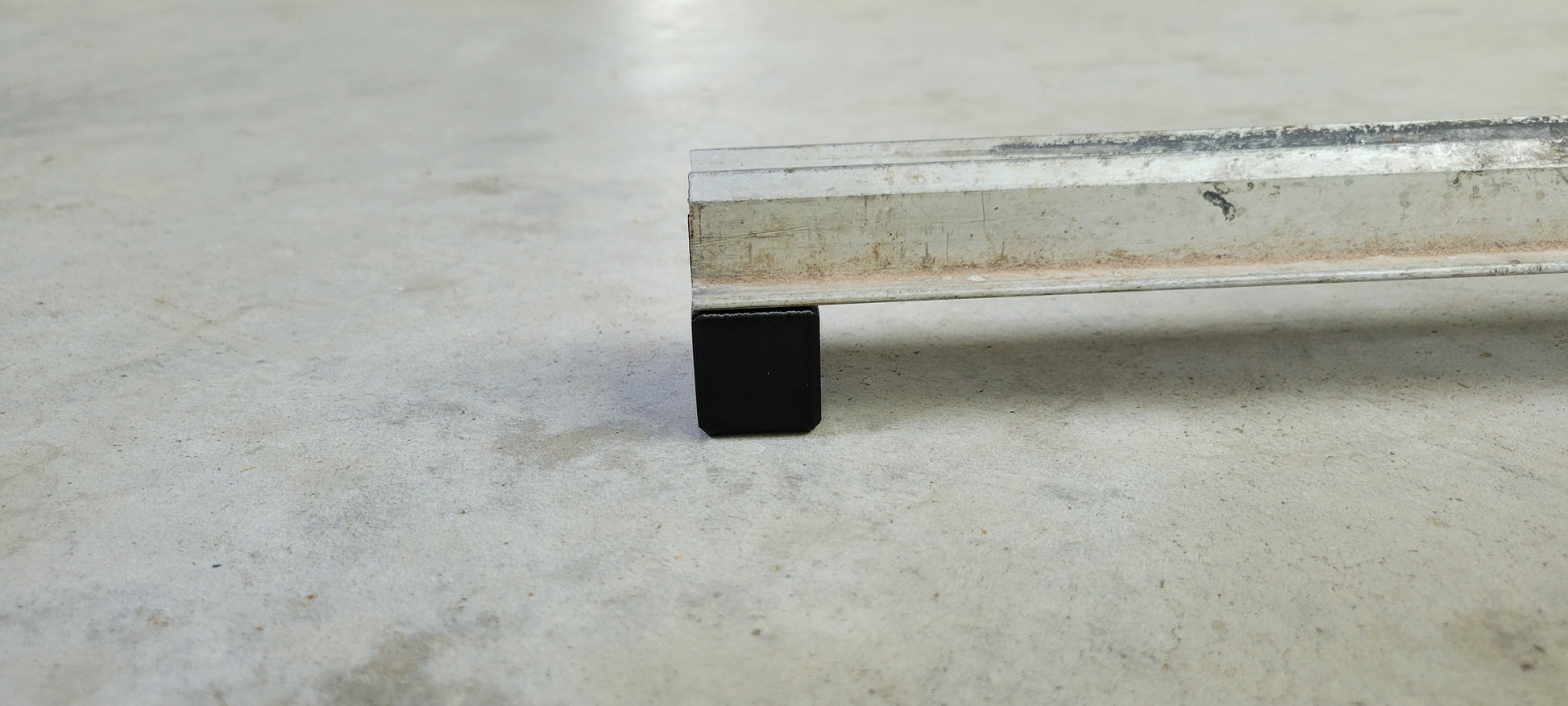 Bunting Slider Feet
